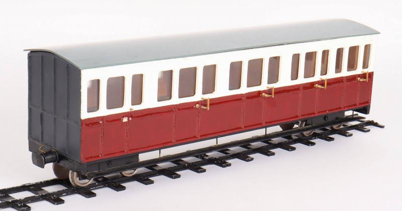 Pair of 16mm narrow gauge coaches