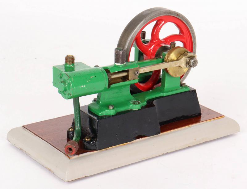 Small horizontal mill engine