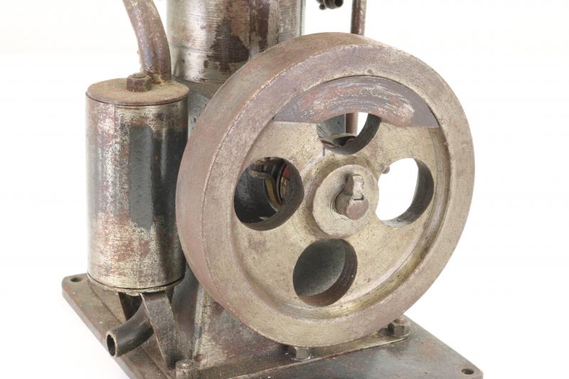 Scratch-built vintage single cylinder IC engine
