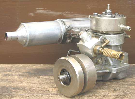 Merco 35 marine IC engine
