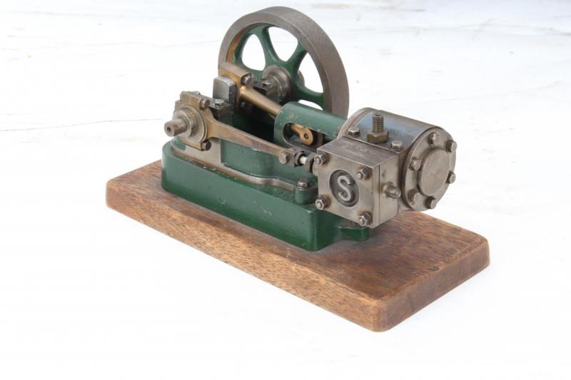Stuart 10H horizontal mill engine