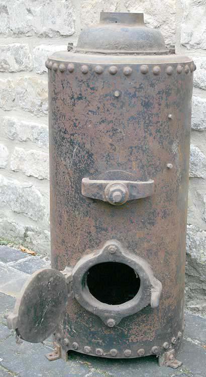 Vertical rivetted boiler