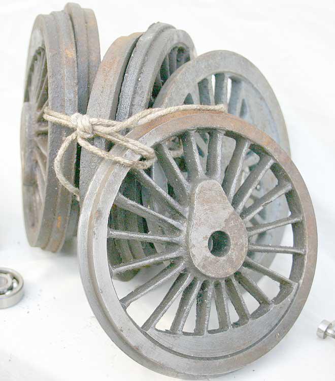 Miscellaneous locomotive castings and parts