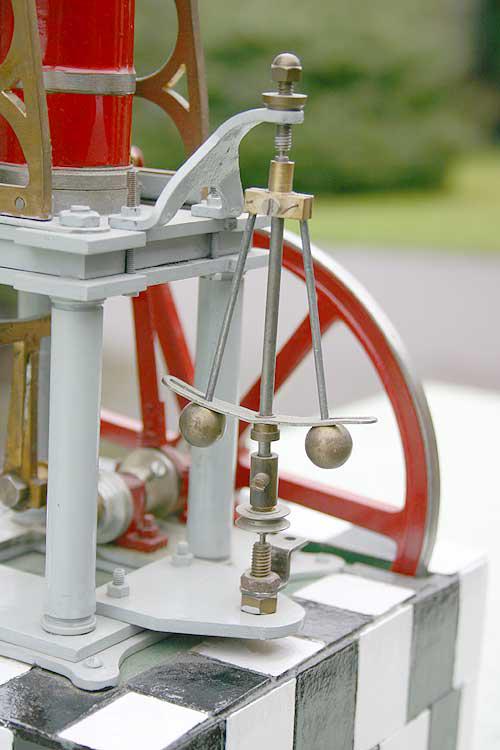 Stationary table engine