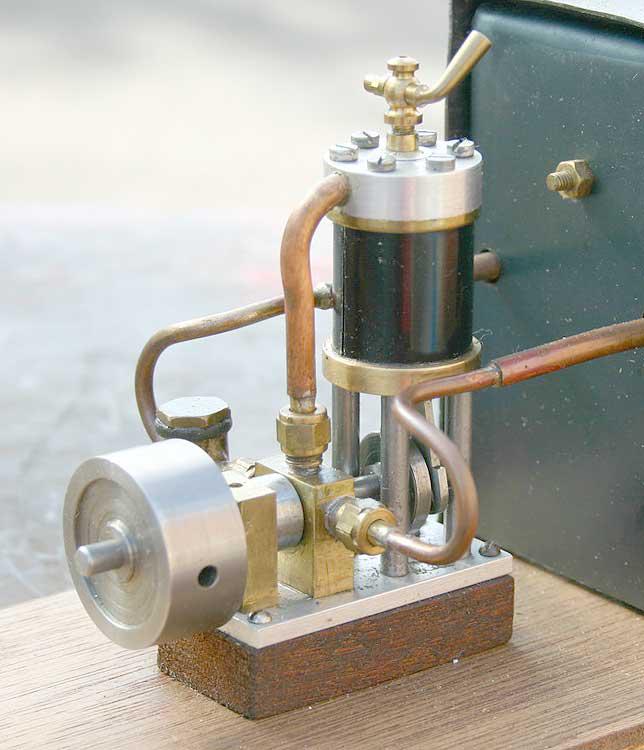 Sleeve valve engine