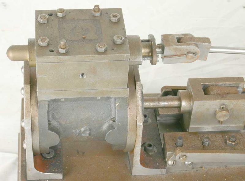 Horizontal engine, 5A cylinder, Hackworth reversing gear
