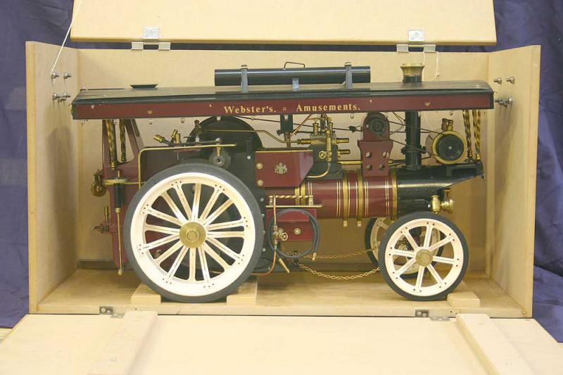 Markie Showmans engine in wooden carrying box