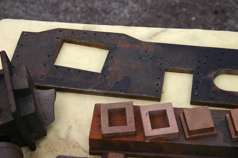 Set 5 inch gauge Hunslet castings with frames