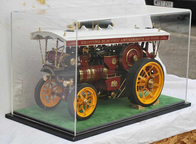 Markie Showmans engine with display case