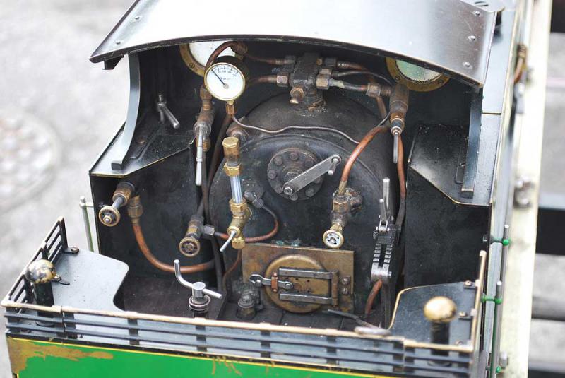 5 inch gauge Southern 0-4-2 condensing tank