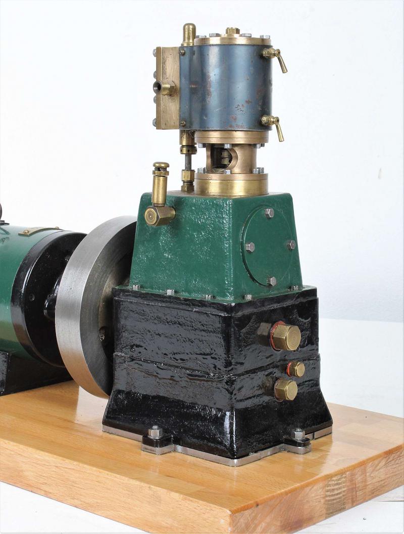 Single cylinder steam generating set