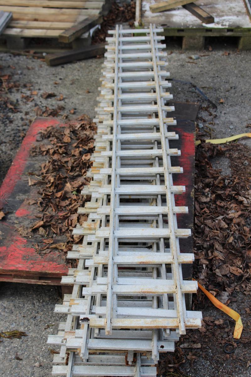Eight panels 7 1/4 inch gauge track with aluminium sleepers