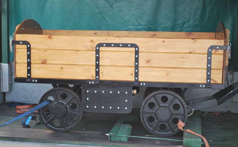4 inch scale Garrett traction engine c/w trailers