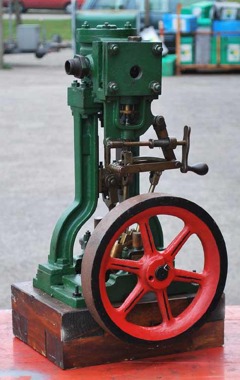 Victorian vertical engine with reversing gear