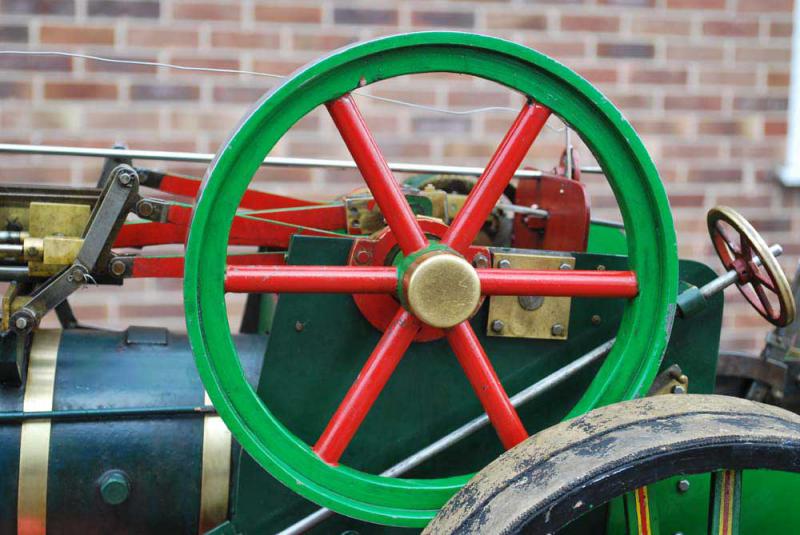 2 inch scale freelance twin cylinder traction engine
