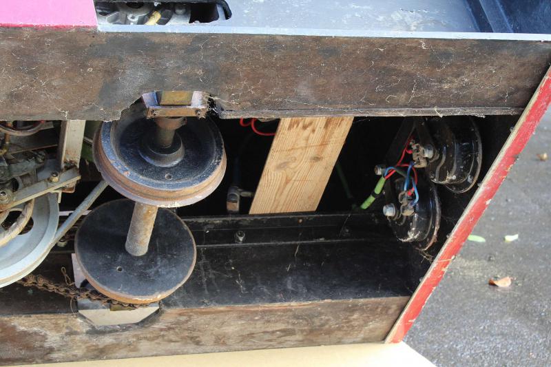 7 1/4 inch narrow gauge sit-in battery-electric shunter