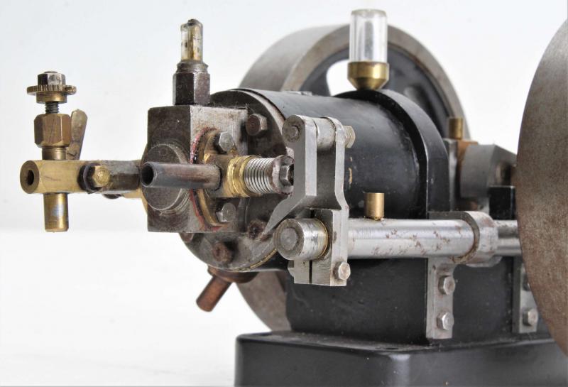 Small open crank engine
