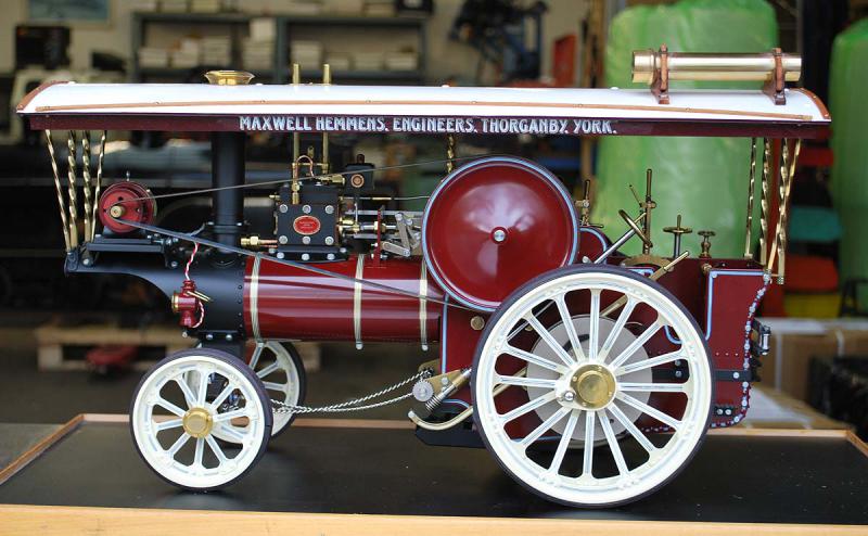 Maxwell Hemmens Showmans engine