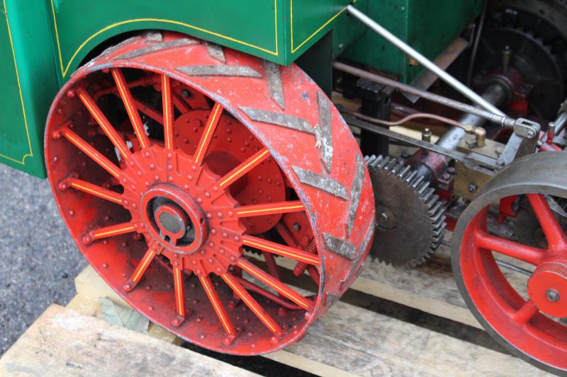 2 1/2 inch scale Avery undermount traction engine