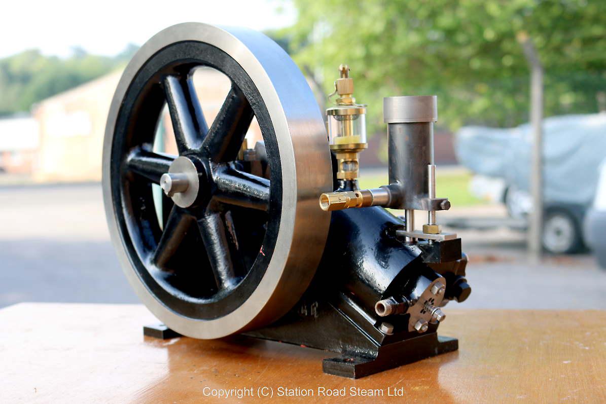 Robinson X-type hot tube engine