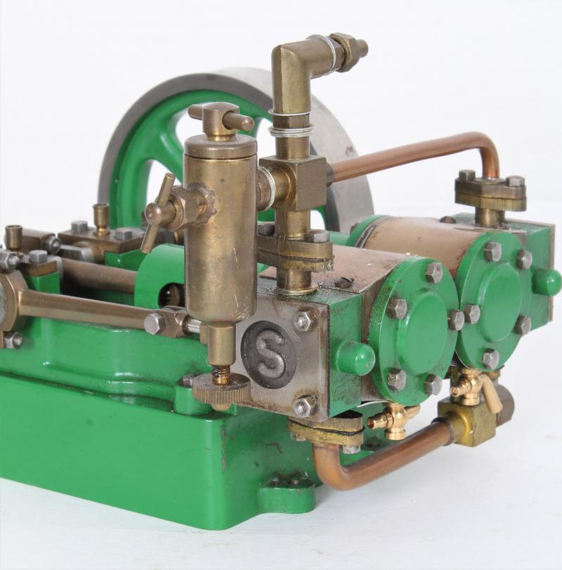 Stuart "Score" mill engine with displacement lubricator