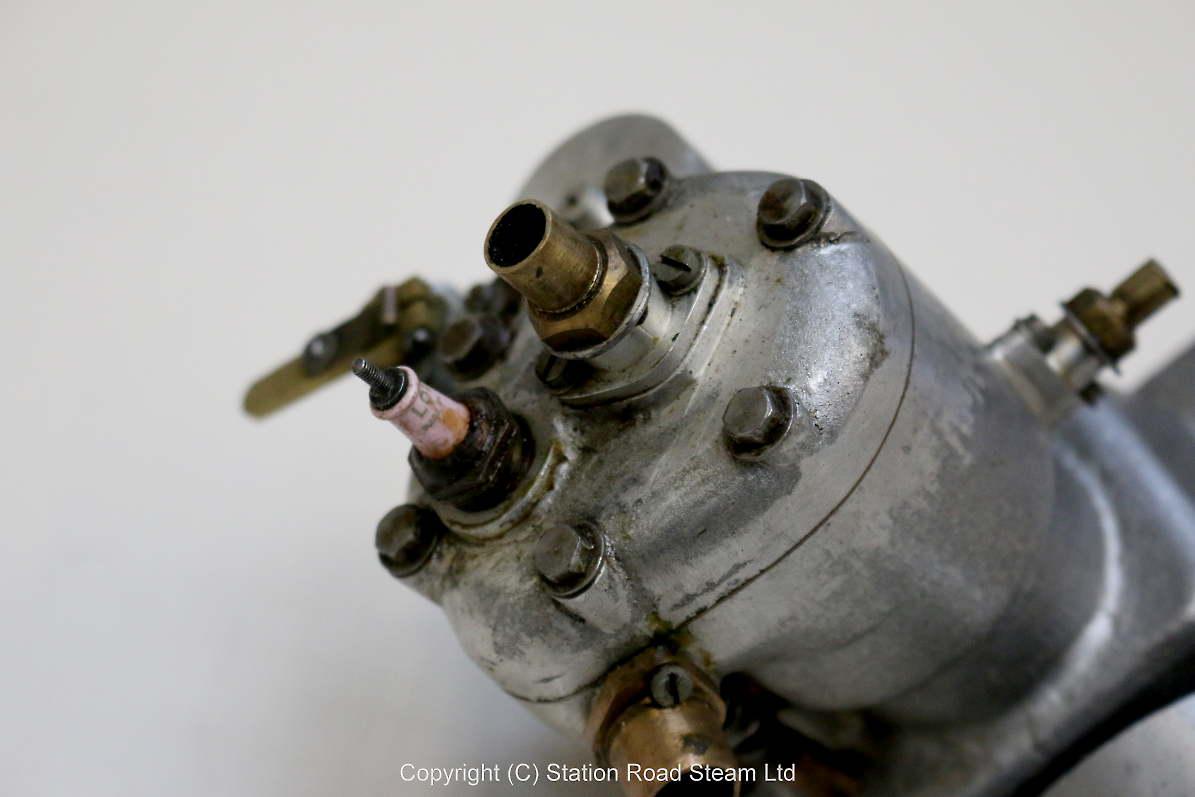 Small side valve engine