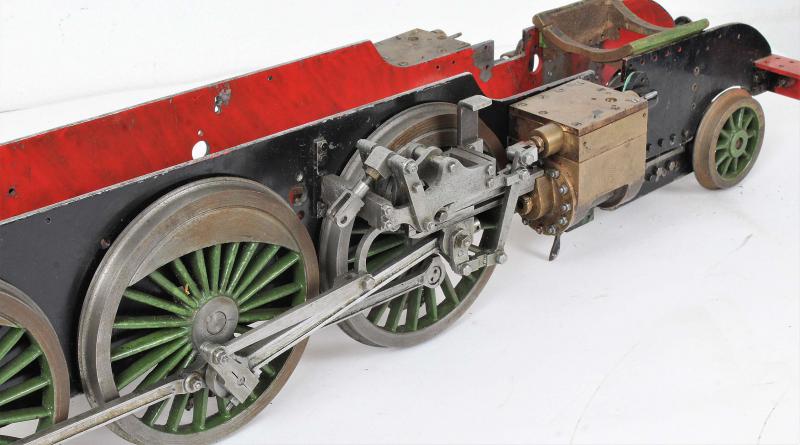 3 1/2 inch gauge "Hielan Lassie" chassis & tender