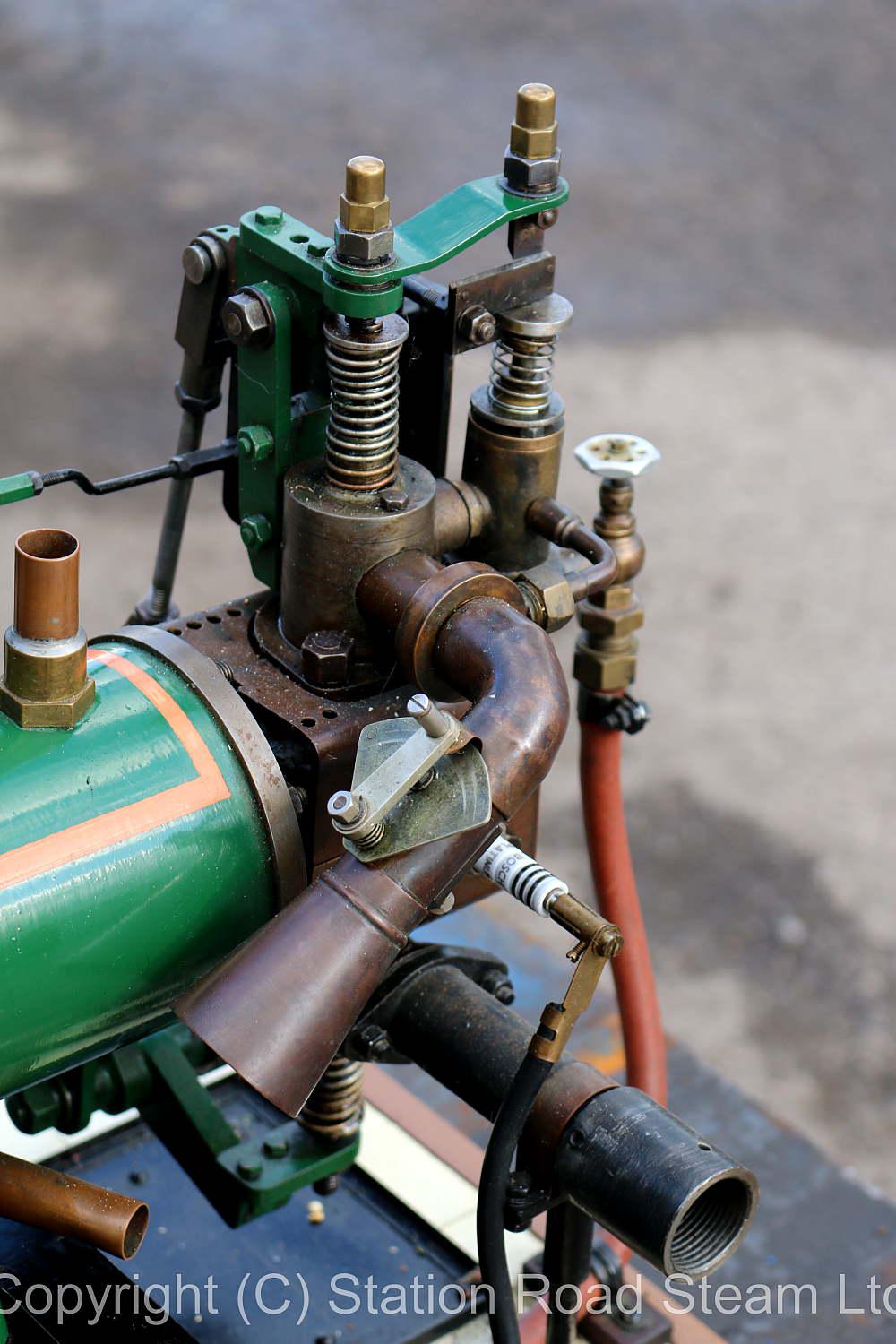 Large model open crank gas engine