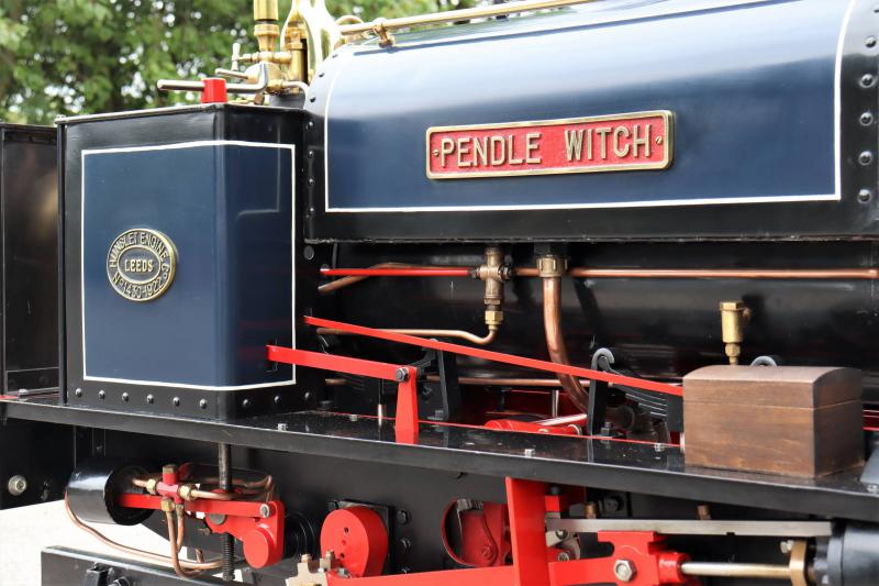 7 1/4 inch narrow gauge Hunslet 0-4-0ST "Pendle Witch"
