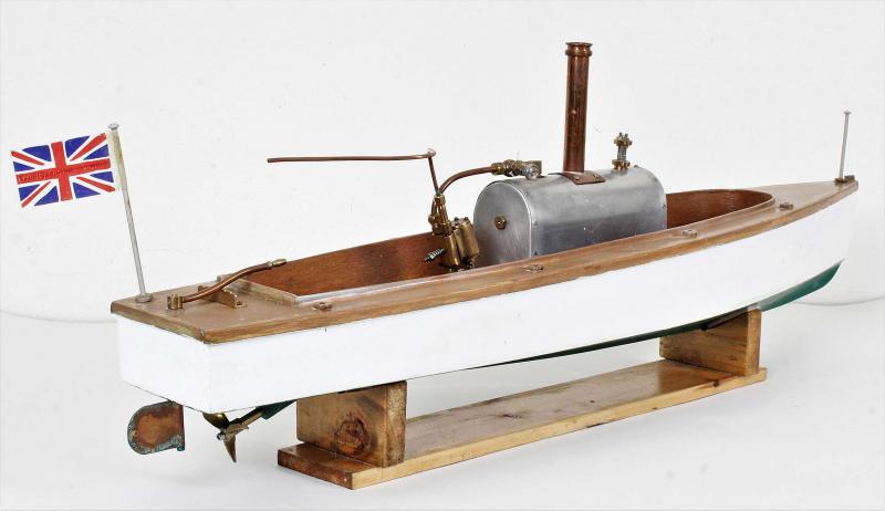 Steam launch with oscillating engine