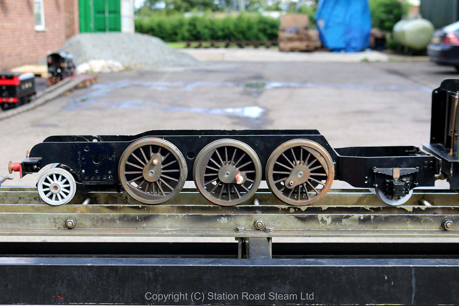 3 1/2 inch gauge LNER V4 2-6-2 chassis with tender