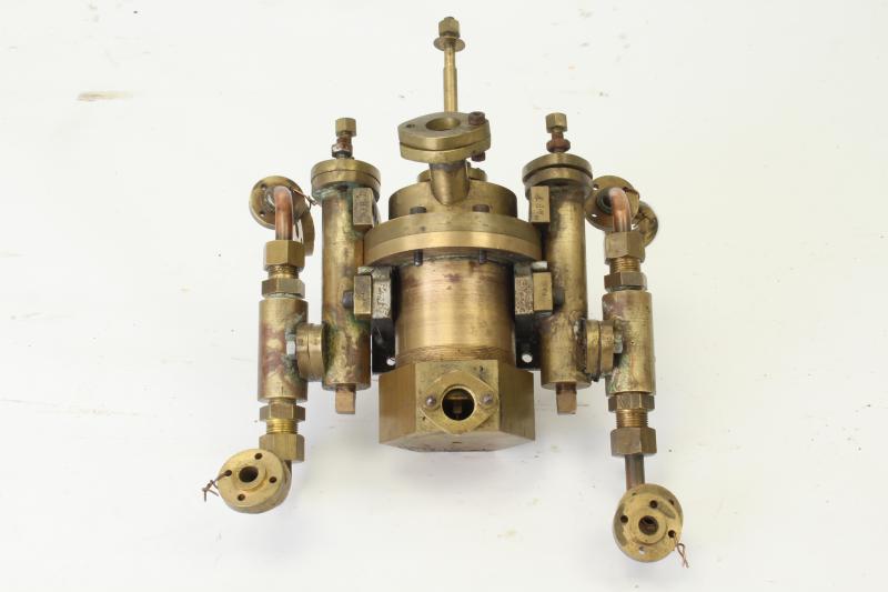 Leak compound engine