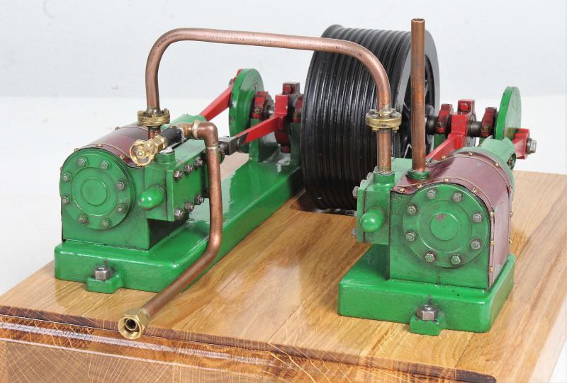 Small twin cylinder mill engine