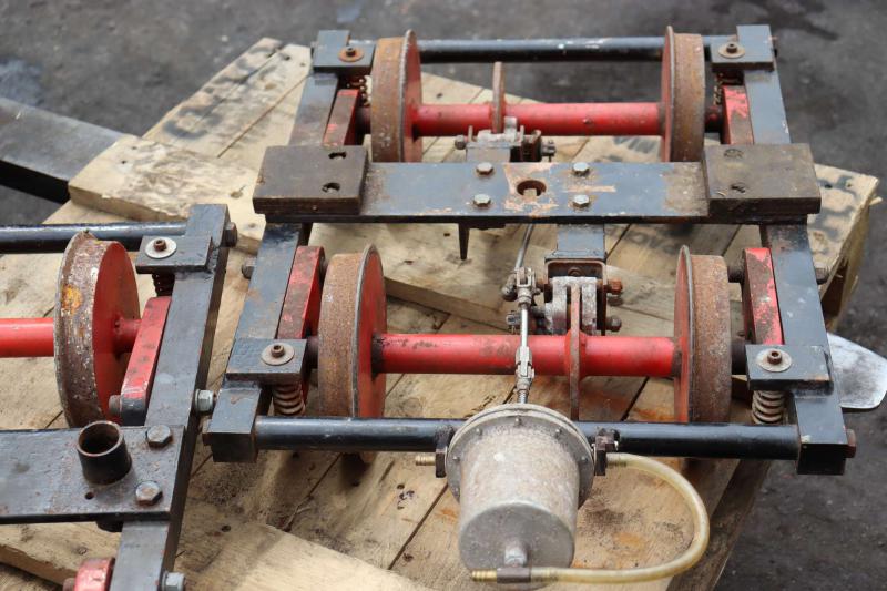 Pair 10 1/4 inch gauge air-braked bogies