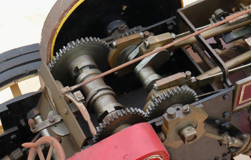 Vintage 1 1/4 inch scale Showmans engine 