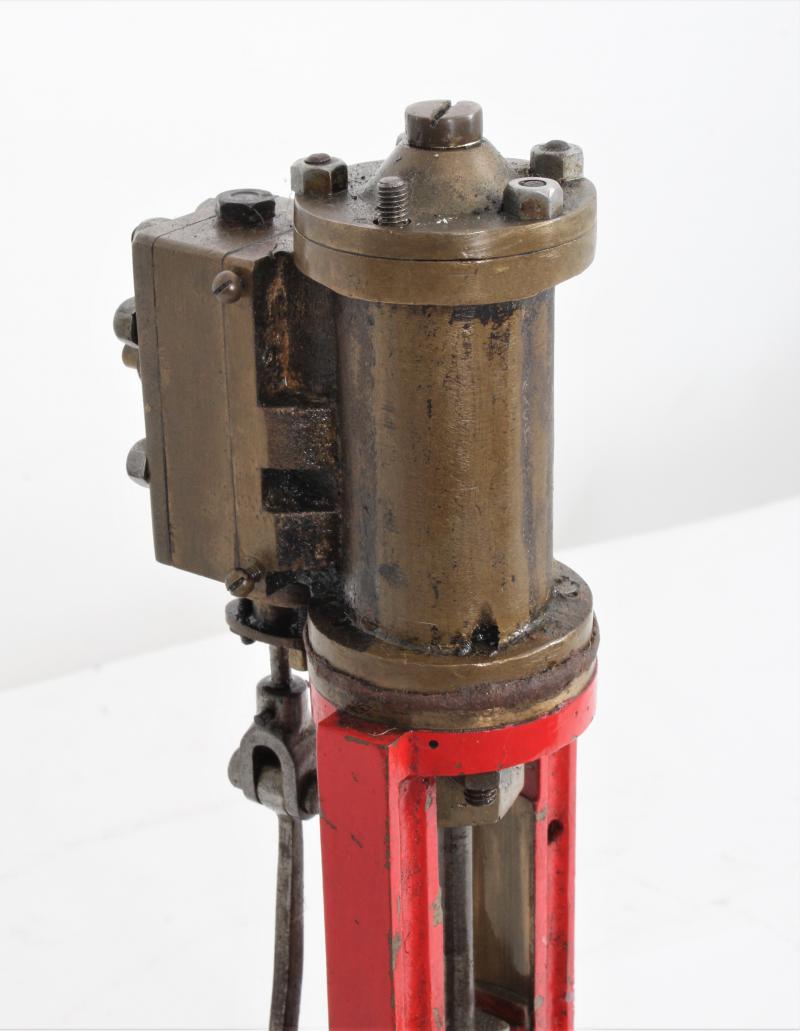 Vintage vertical engine