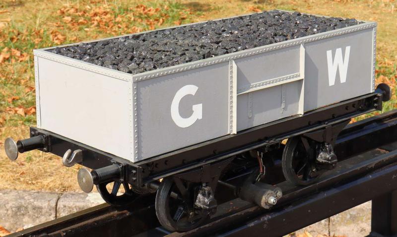 5 inch gauge track-cleaning wagon