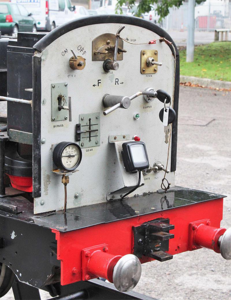 7 1/4 inch gauge petrol hydraulic Class 08 shunter