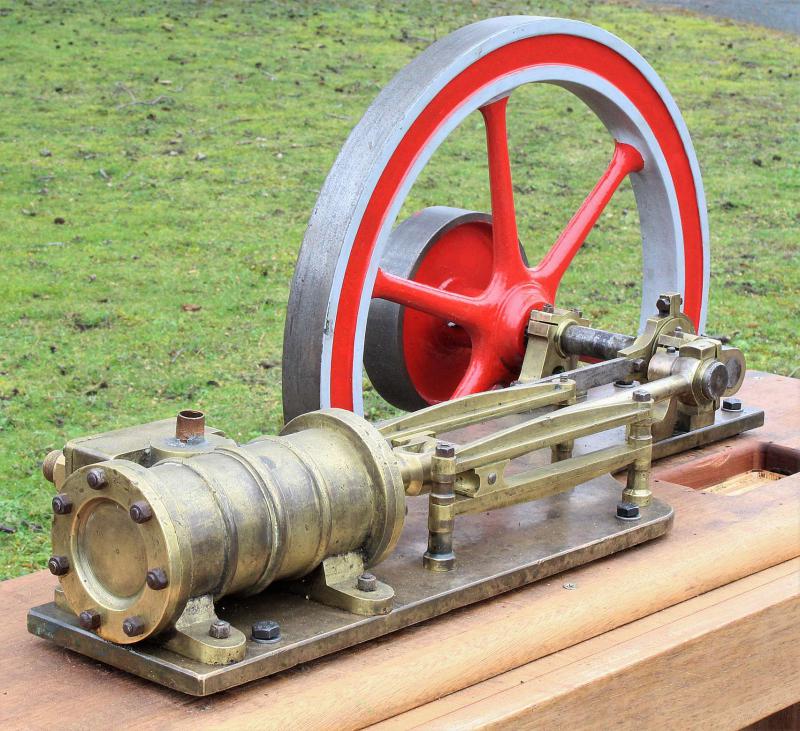 Large horizontal workshop engine
