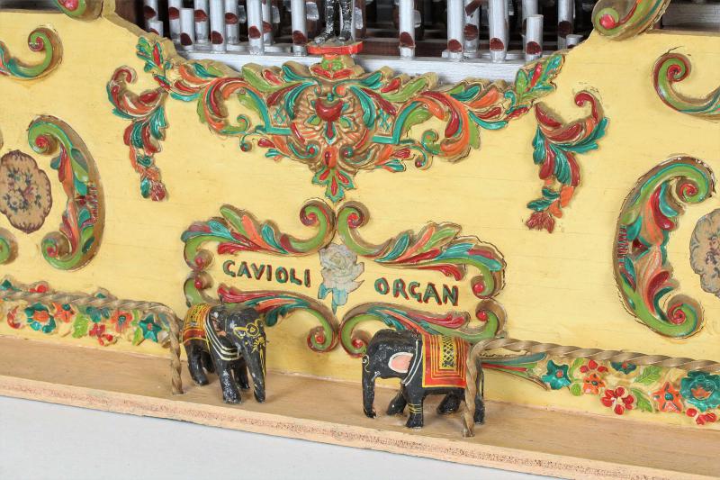 Model fairground organ