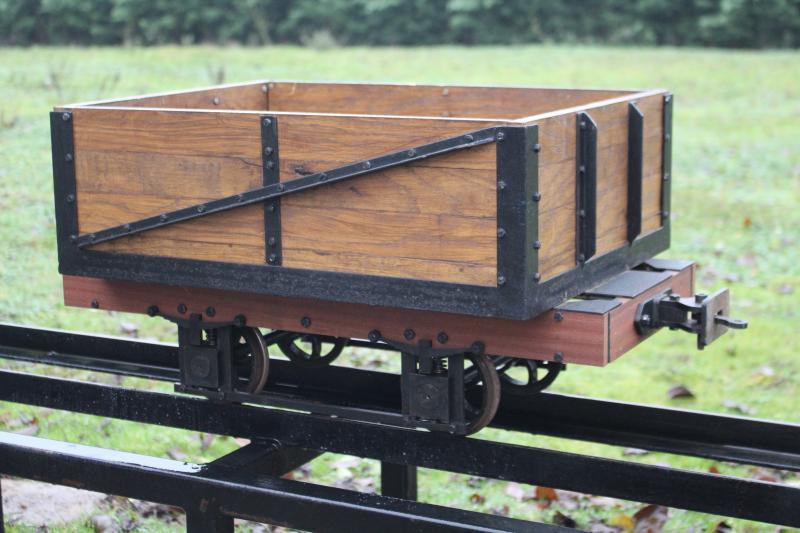 7 1/4 inch narrow gauge four-wheel wagon