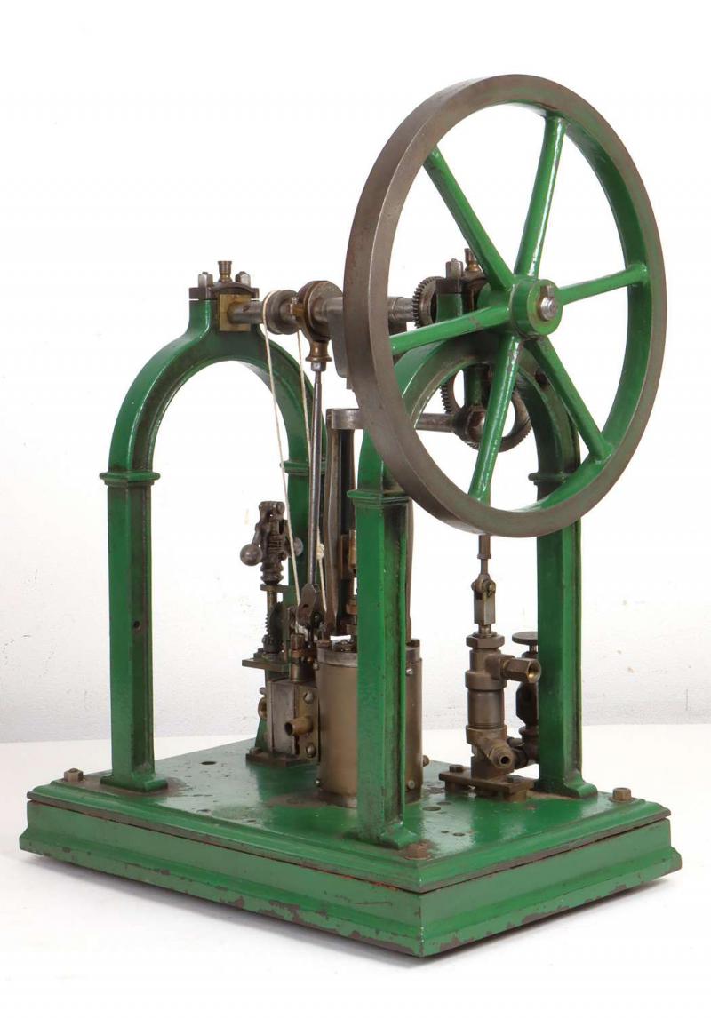 Vintage apprentice piece engine with feed pump