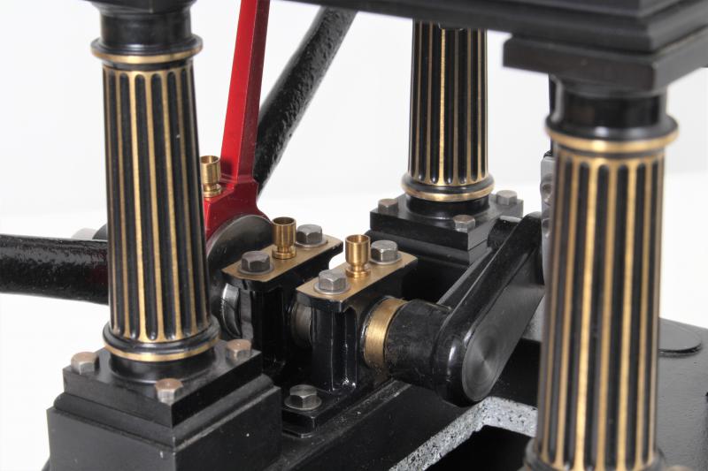 Cotswold Heritage "Titan" table engine