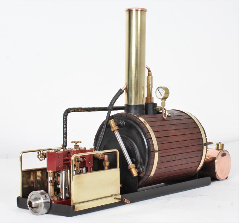 Gas-fired marine steam plant with reversing twin engine