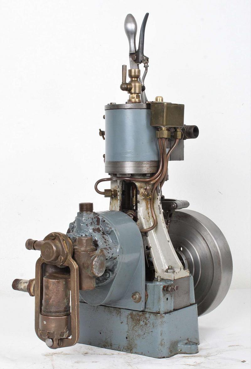 Stuart Turner 5A vertical engine with feed pump