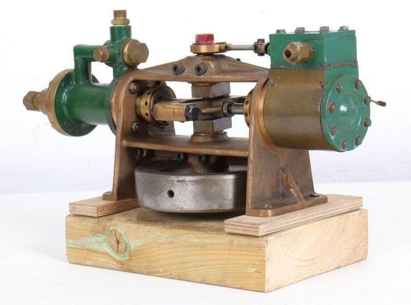 Large rotative steam pump