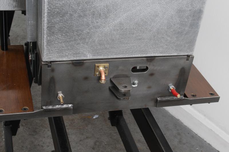 7 1/4 inch narrow gauge vacuum braked tender
