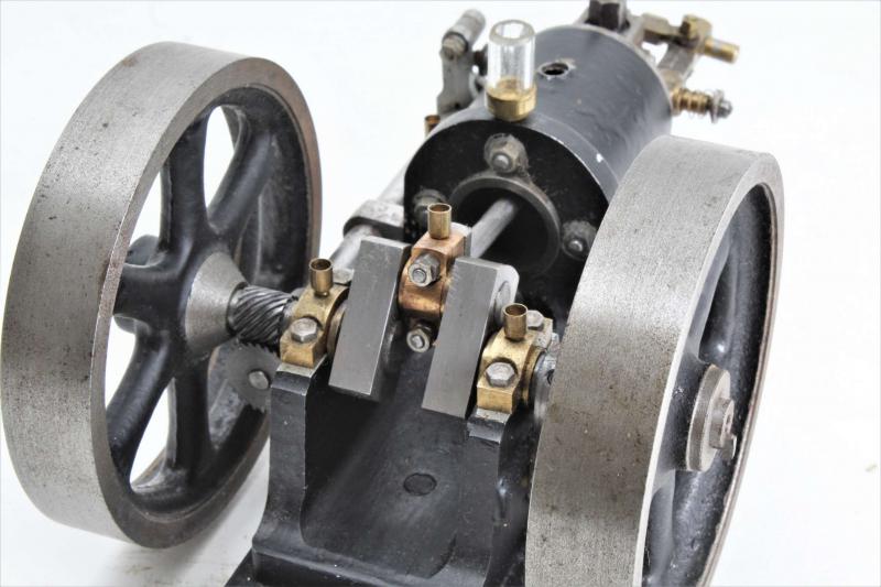 Small open crank engine