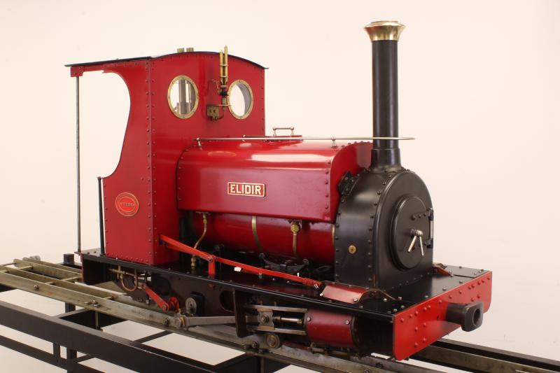 7 1/4 inch gauge Hunslet 0-4-0ST with slate wagon driving truck