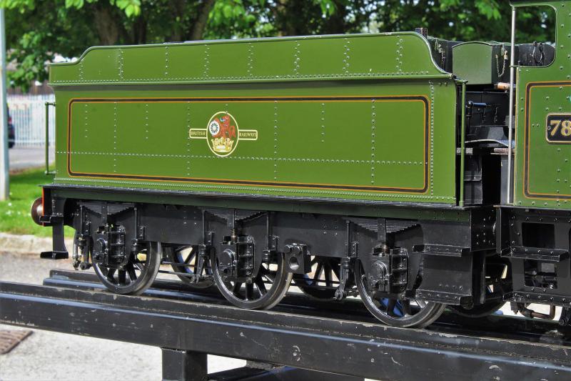 5 inch gauge GWR 4-6-0 No.7825 "Lechlade Manor"